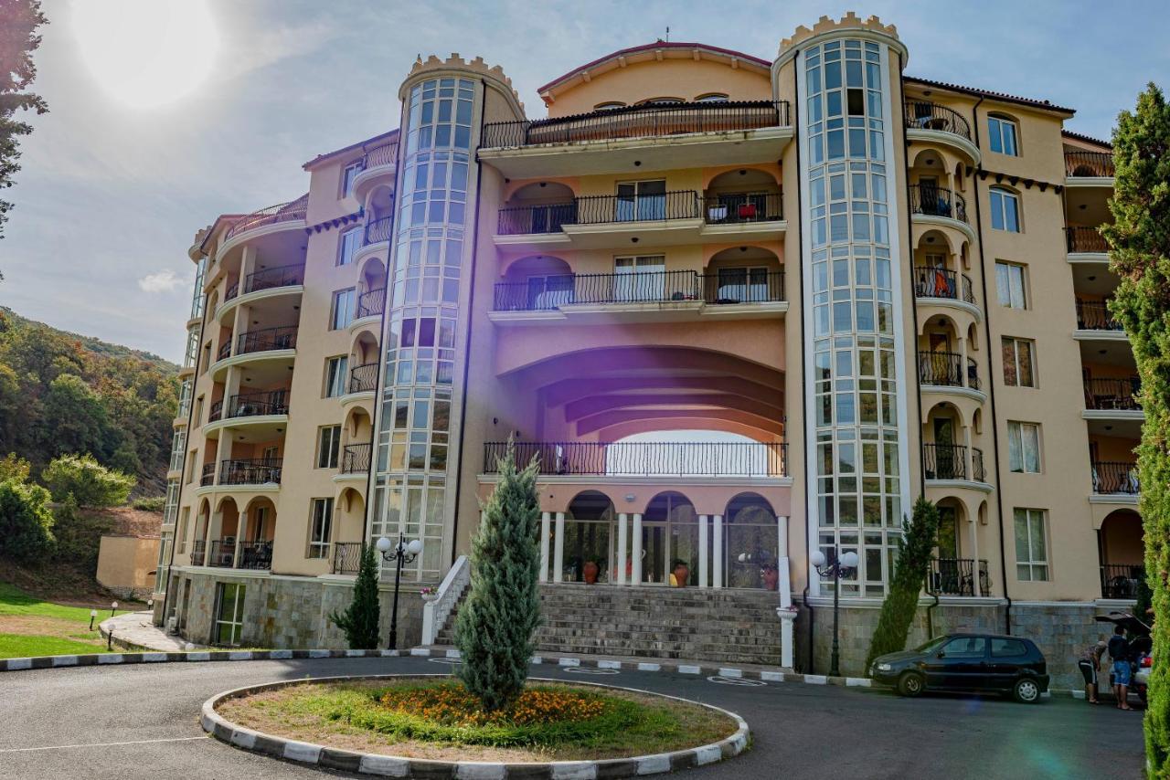 Menada Negresco Apartments 埃勒尼特 外观 照片