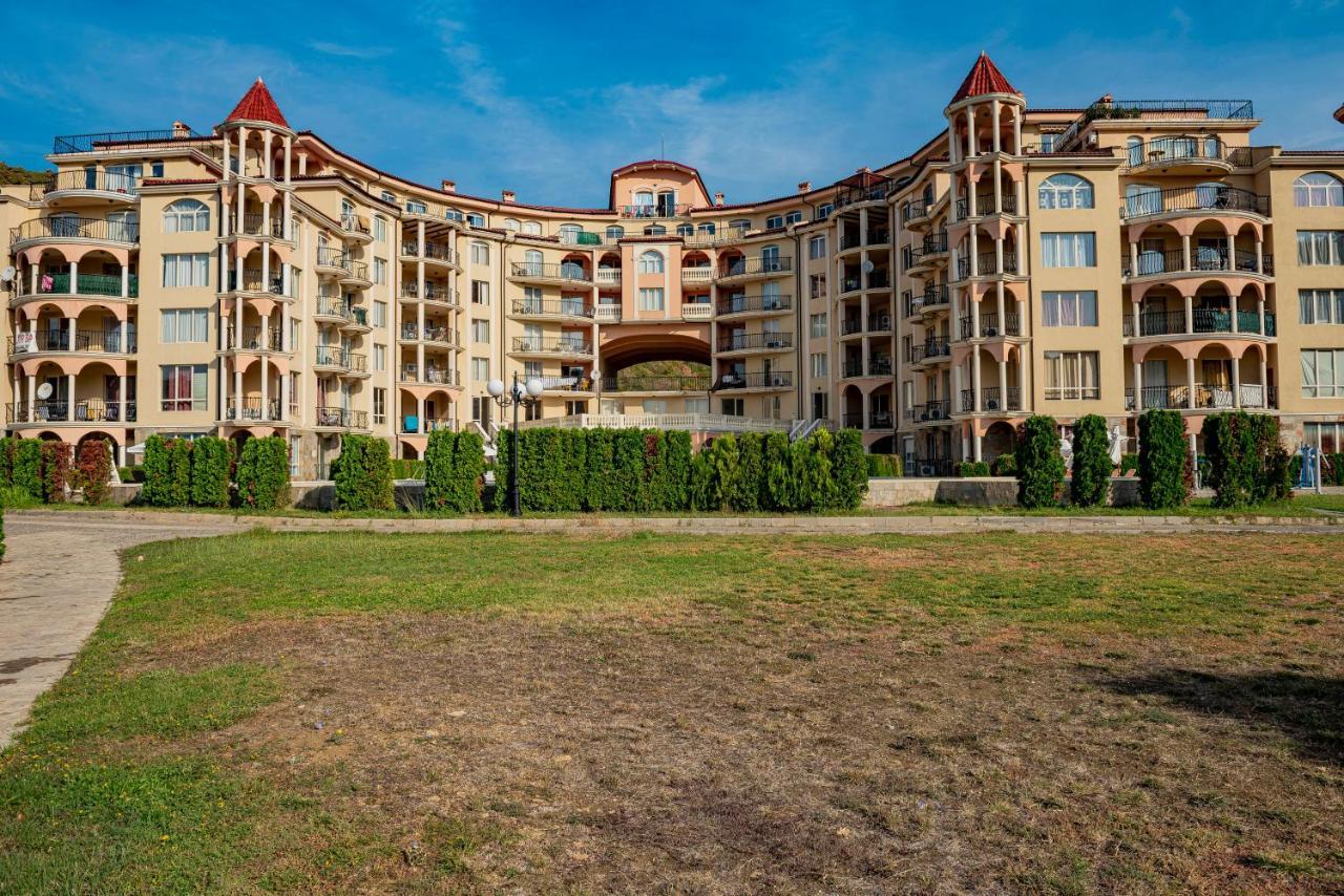 Menada Negresco Apartments 埃勒尼特 外观 照片